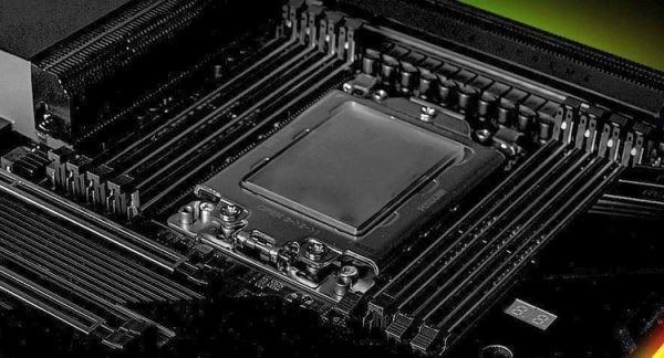 Gigabyte показала материнскую плату на AMD TRX40 для Ryzen Threadripper 3000