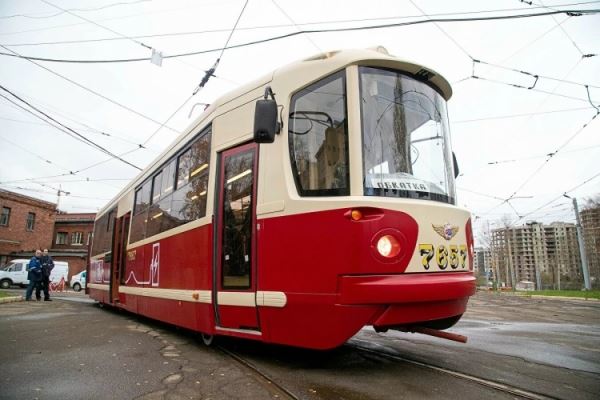 В Петербурге испытали трамвай на водородном топливе